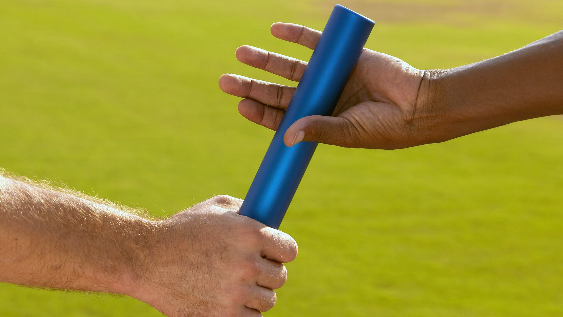 爱游戏-波尔曼凭借精准传球与突破力，成为袋鼠队进攻核心，波尔曼是什么意思